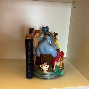Disney - vintage Disney Musical Snow Globe Bookends Volume I